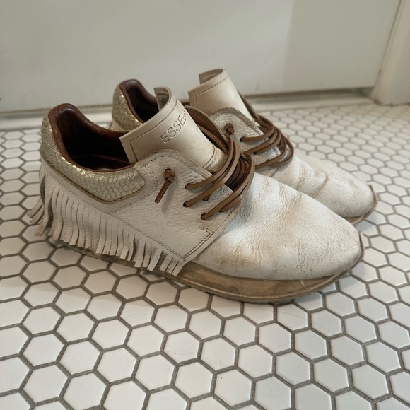 Esseutesse - Picture 2 of 4